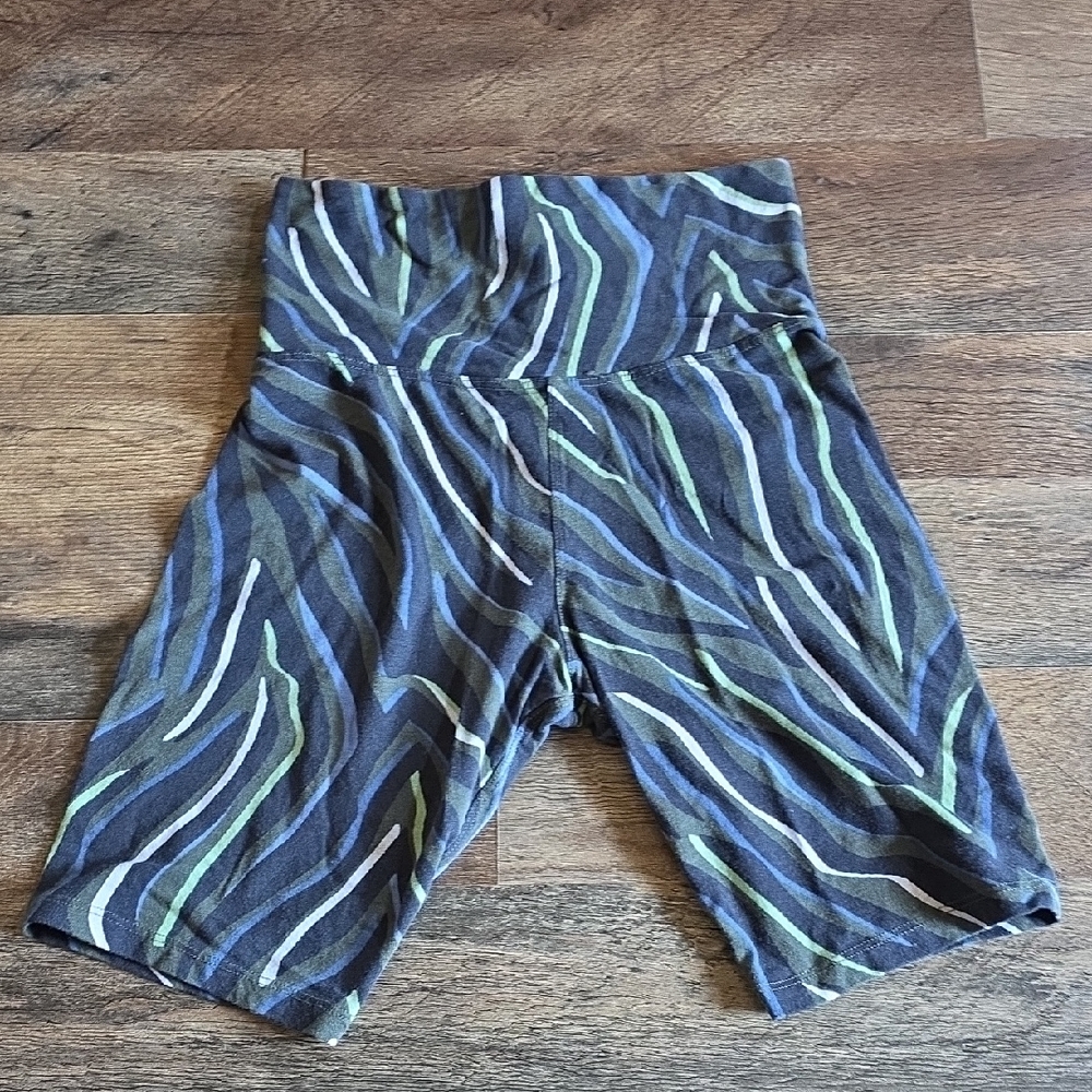 Secret Treasures Multicolor Striped Shorts - Picture 1 of 2